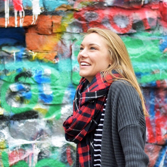 Meet your Posher, Johanna - Picture 1 of 1